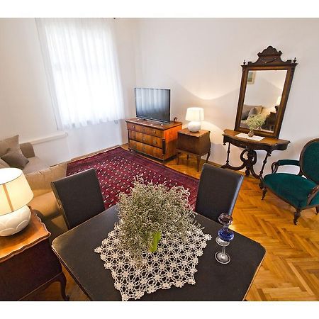 Apartment Grand Split Exterior photo