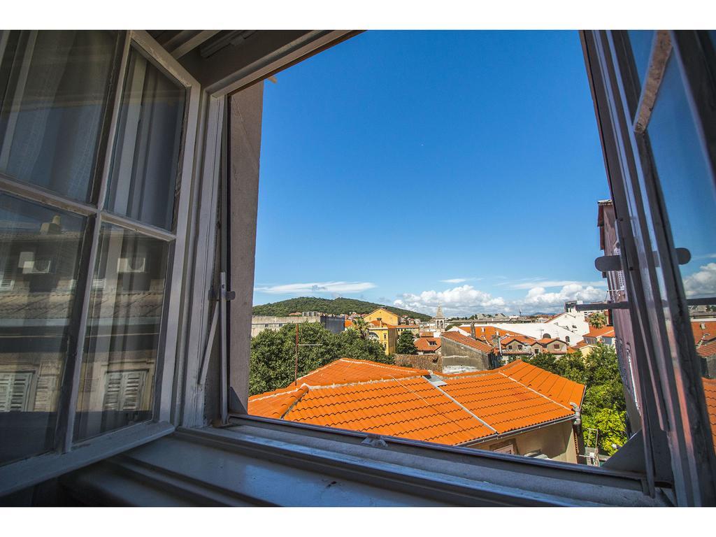Apartment Grand Split Exterior photo