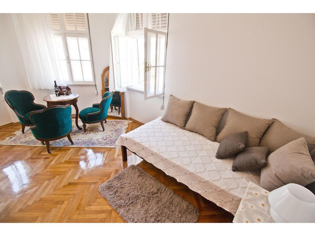 Apartment Grand Split Exterior photo