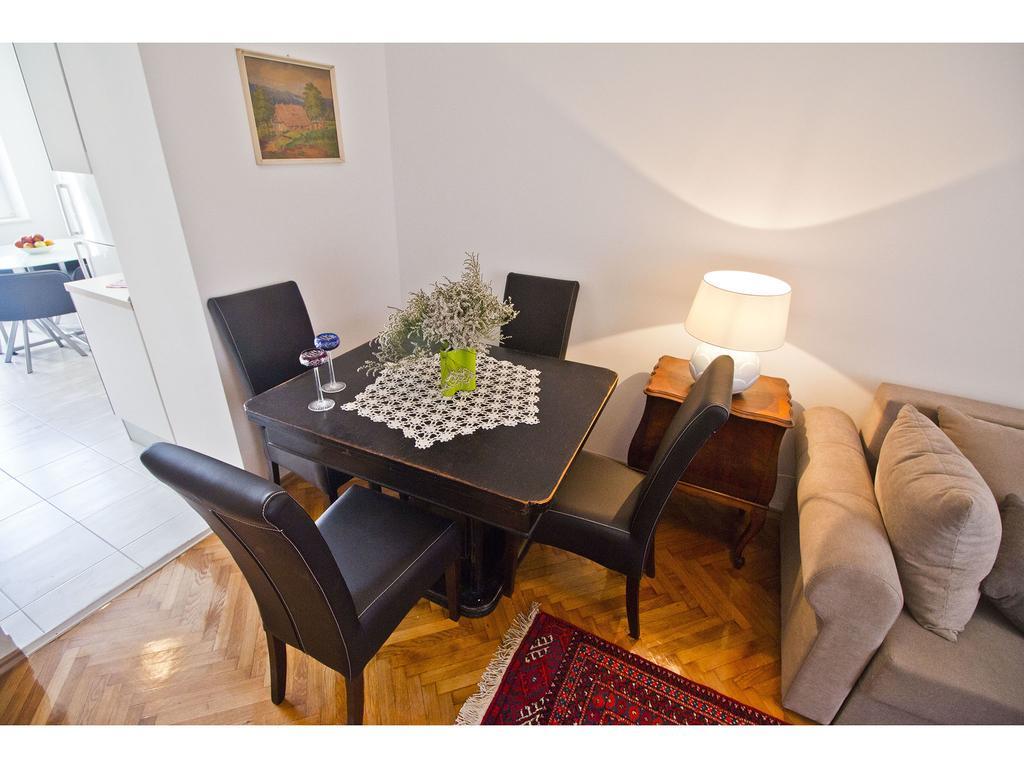 Apartment Grand Split Exterior photo