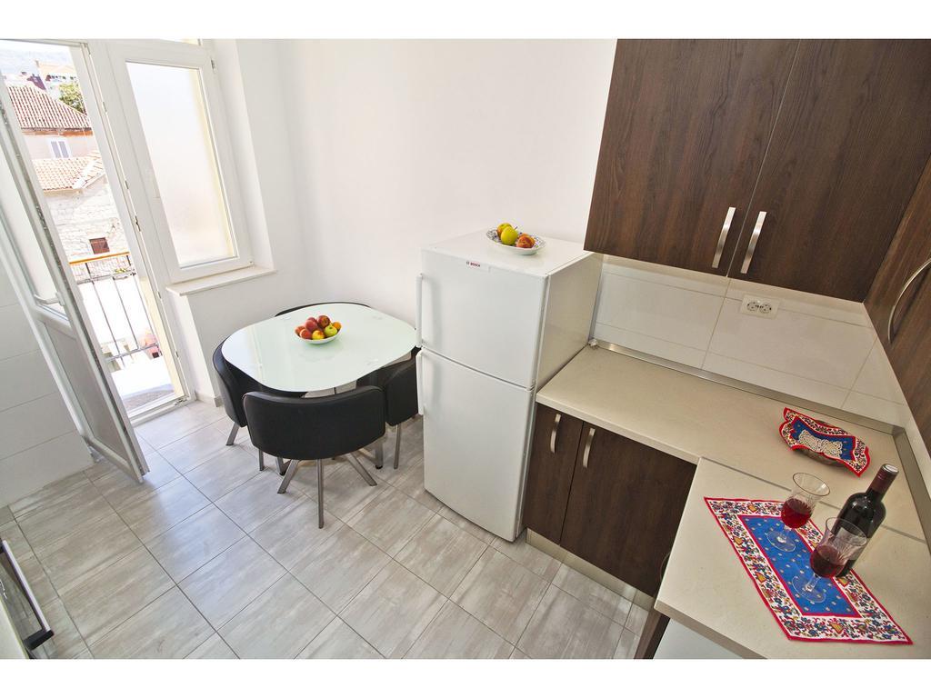 Apartment Grand Split Exterior photo