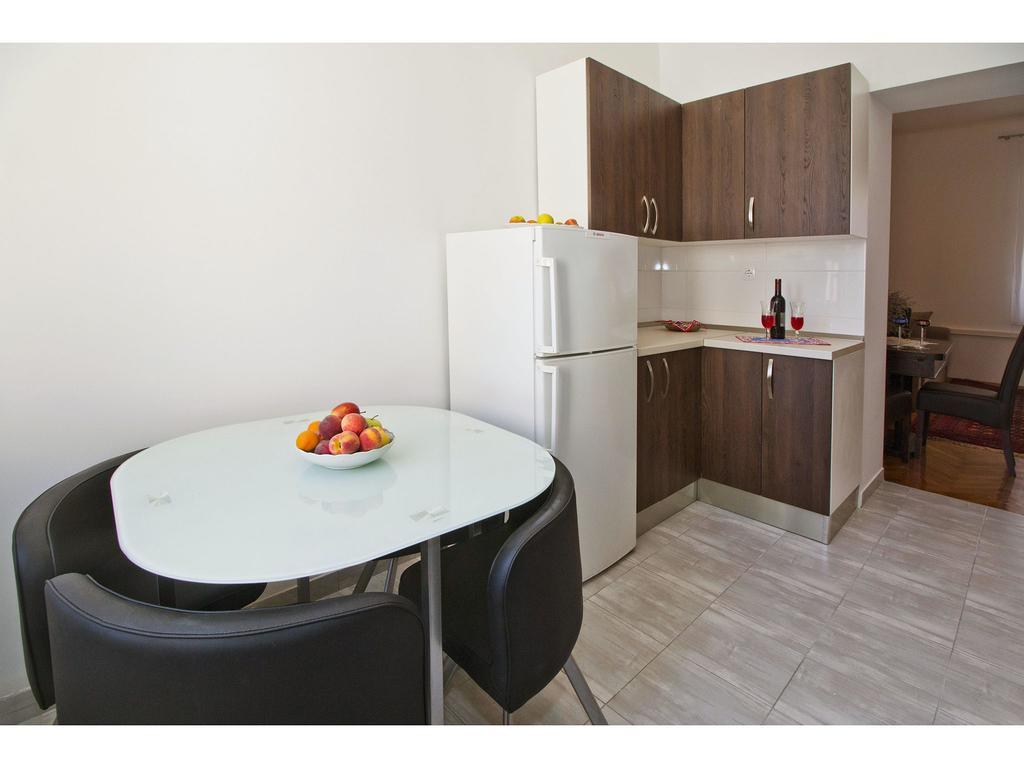 Apartment Grand Split Exterior photo
